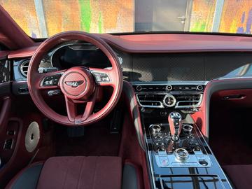 Bentley Flying Spur 2022 — фото 10