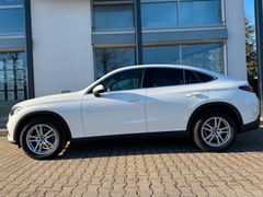 MERCEDES-BENZ GLC 220d Coupe 4Matic/ PANORAMA/ DISTRONIC/ MBUX MERCEDES-BENZ GLC 220d Coupe 4Matic/ PANORAMA/ DISTRONIC/ MBUX