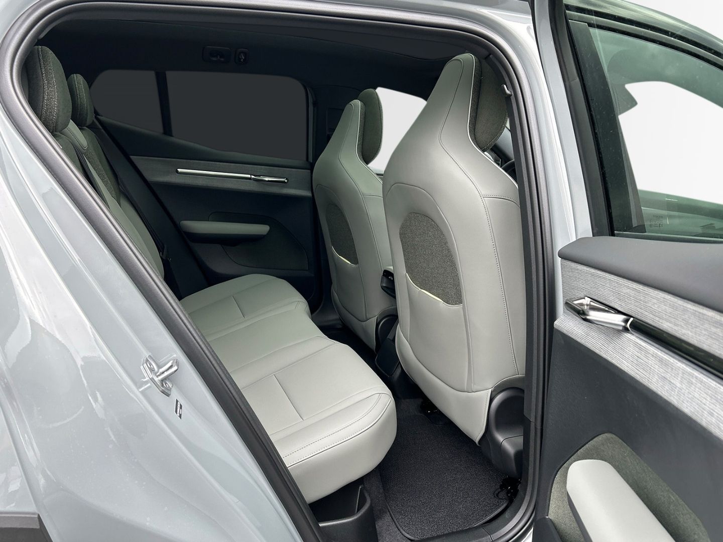 Volvo EX30 - Bild 5