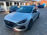 Hyundai i30 Intro Edition - Hyundai i30 mit Benzin-Antrieb: Kleinwagen