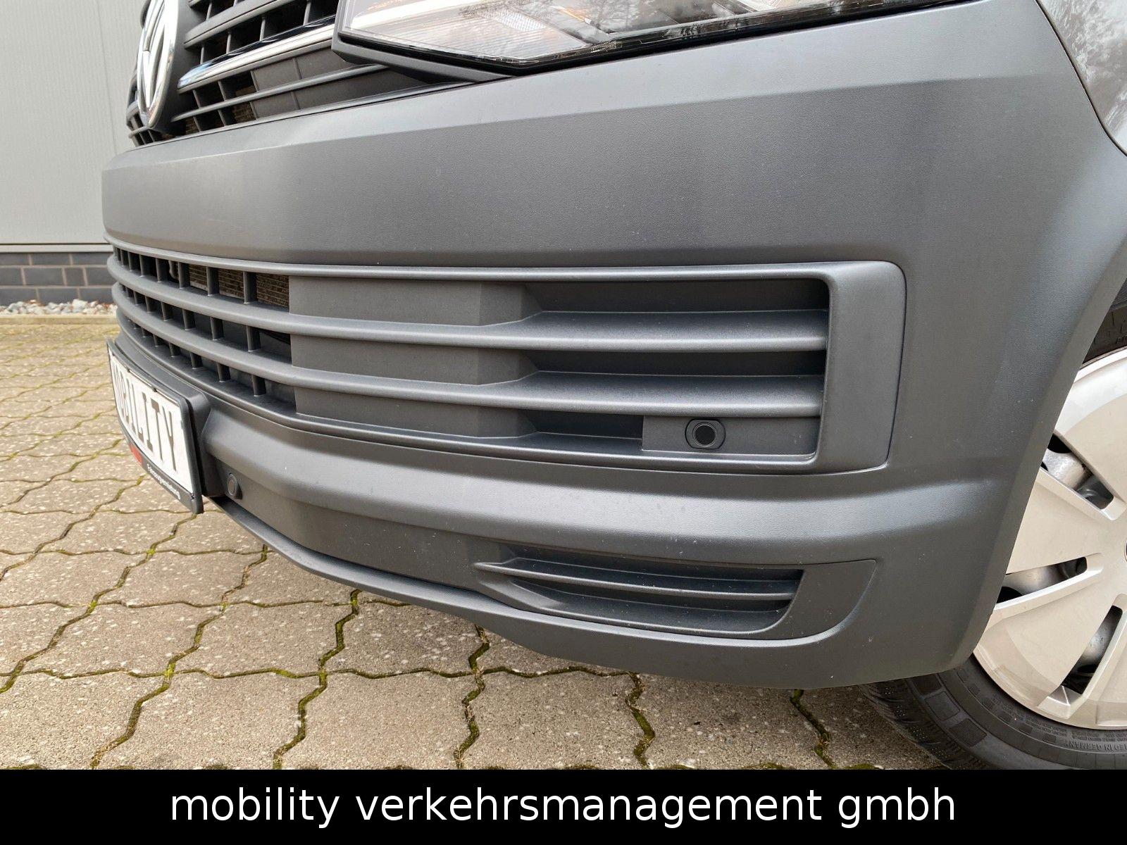 Volkswagen T6 Kombi lang DSG Rollstuhl Rampe AHK Klima Navi