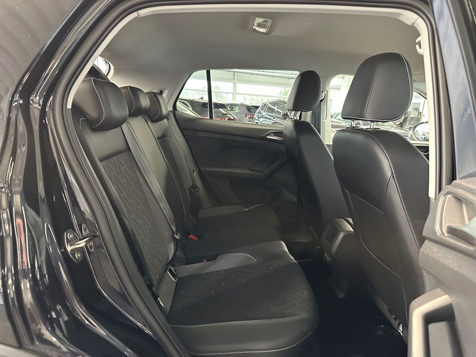 Volkswagen T-Cross - Bild 10