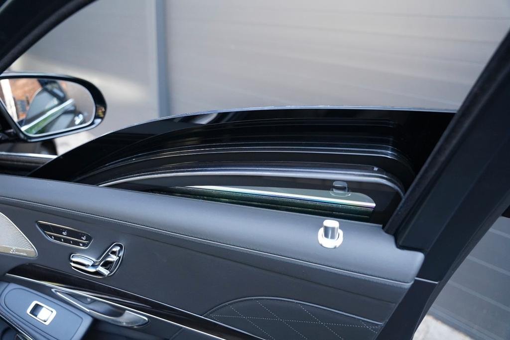 Mercedes-Benz S 600