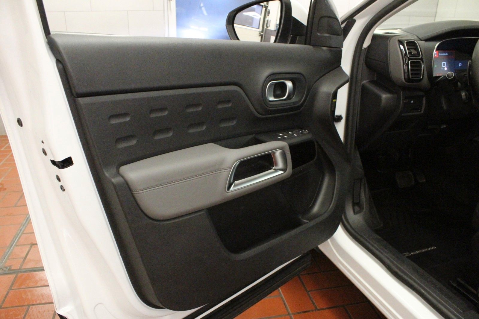 Fahrzeugabbildung Citroën C5 Aircross  PureTech 130 Automatik *AHK*