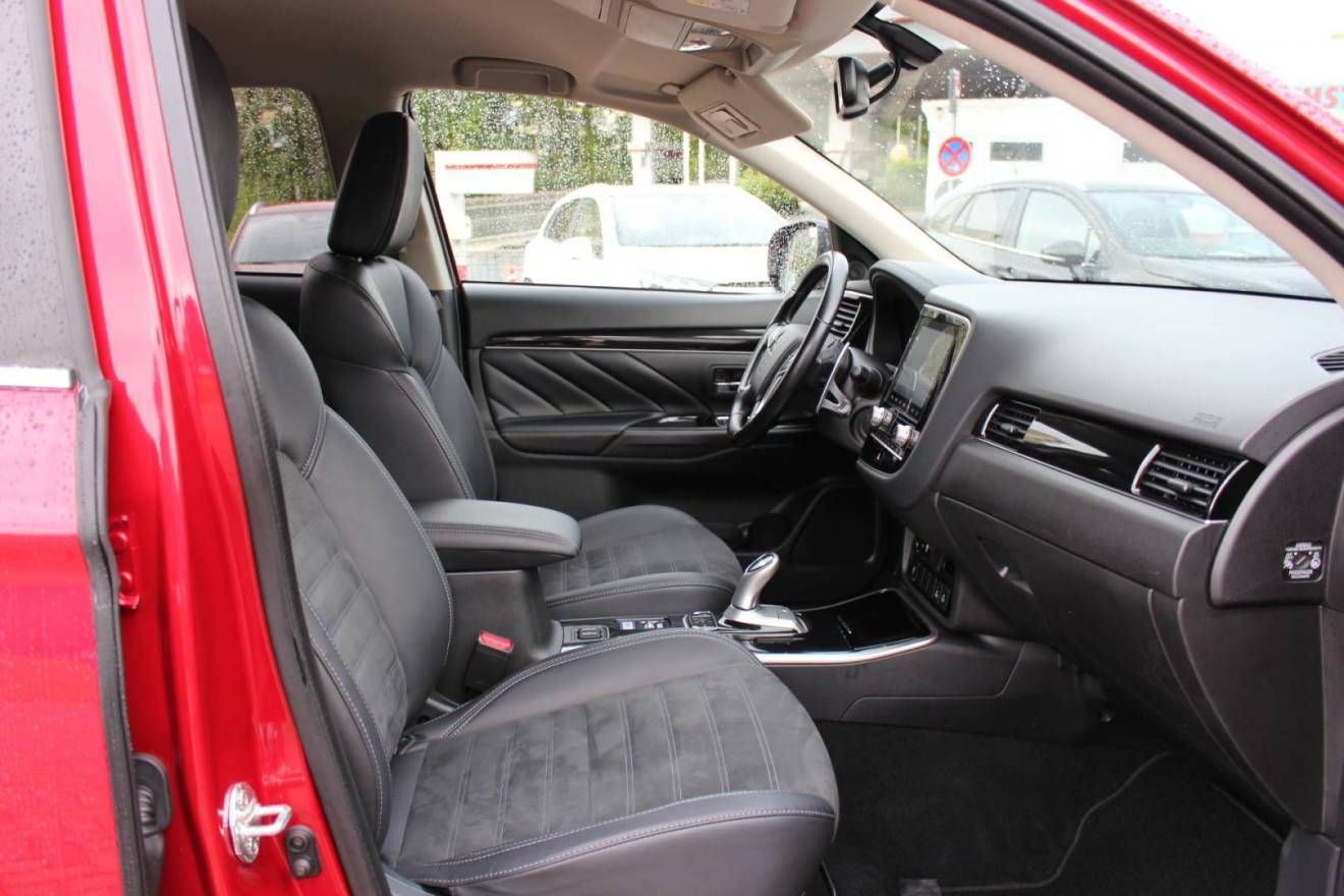 Mitsubishi OUTLANDER PLUG-IN 2.4 BASIS SPIRIT-PAKET A/T imagem 3