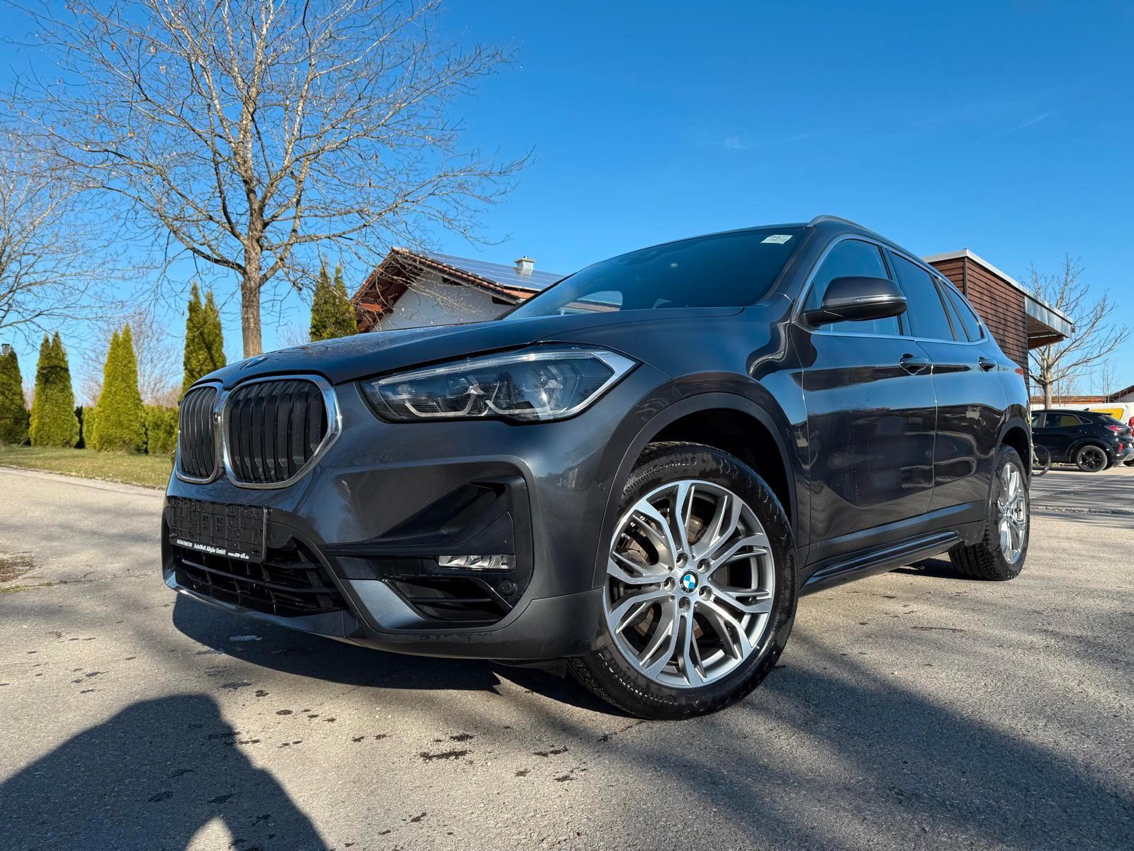 BMW X1 xDrive 20i Sport Line/Navi/R-Kam/LED/SHZ/Led.