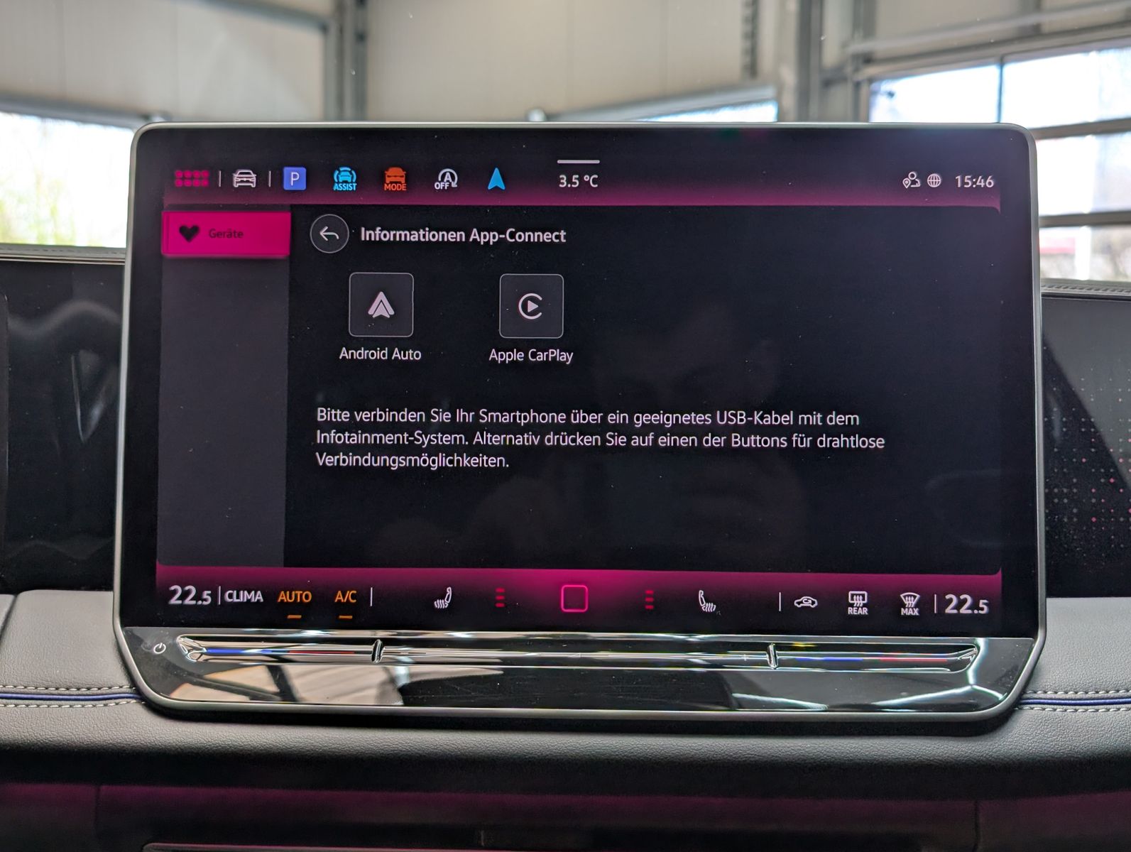 Fahrzeugabbildung Volkswagen Tiguan 2.0TDI R-Line 4M Pano H/K AHK Matrix 20"