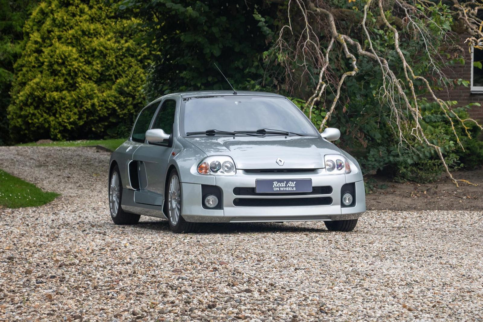 Renault Clio Sport V6