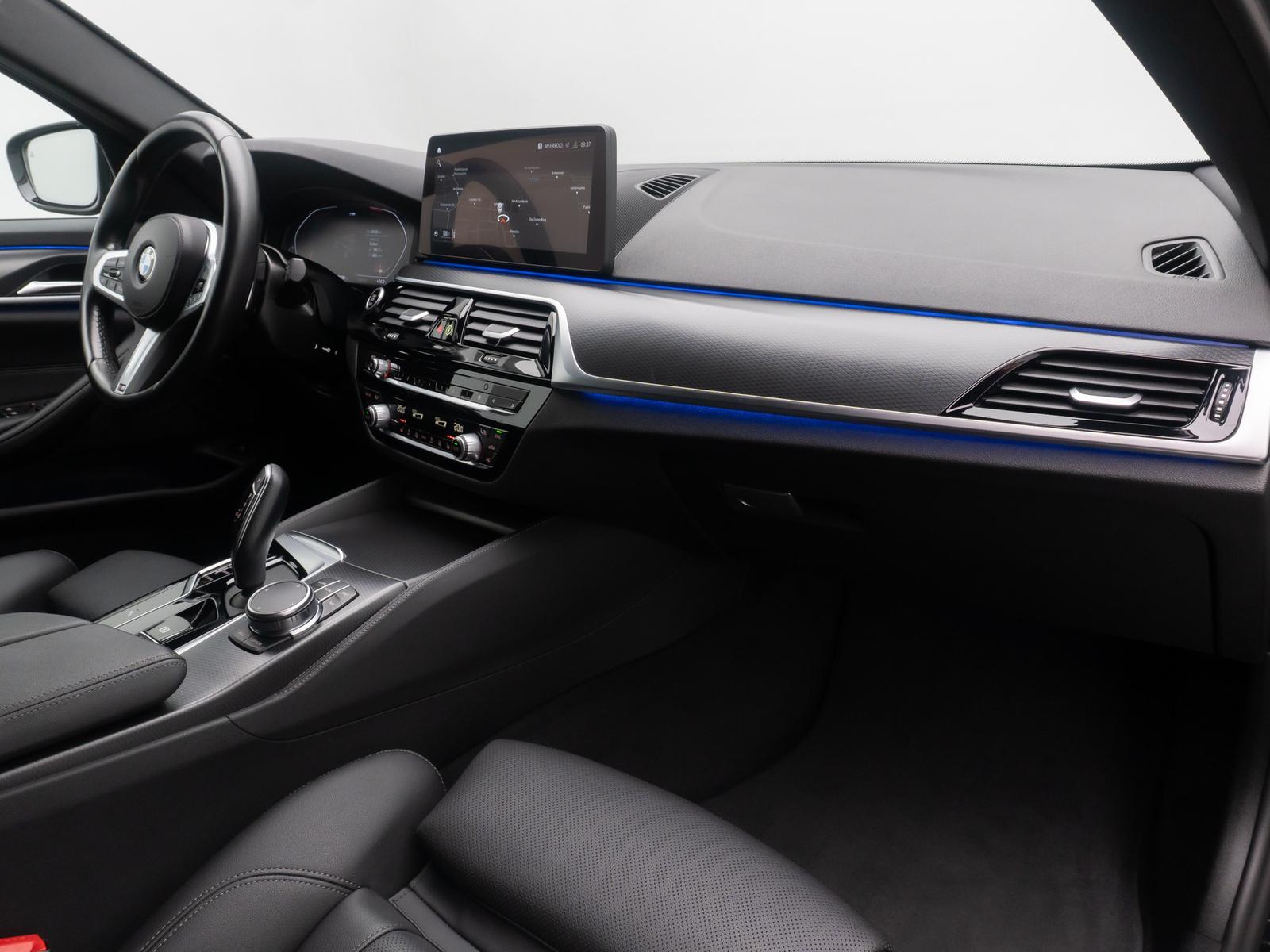 BMW 520d xD M Sport DAB Laser HUD AHK Alarm Komfort