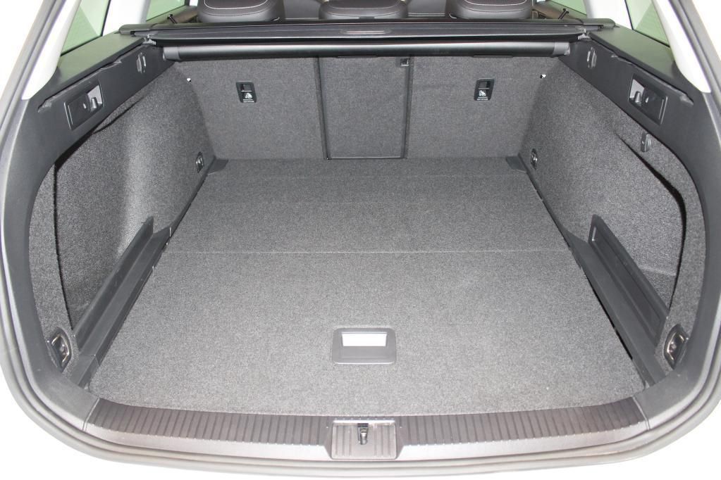 Volkswagen Passat Variant Elegance 2.0 TDI DSG RFK*PDC*Temp