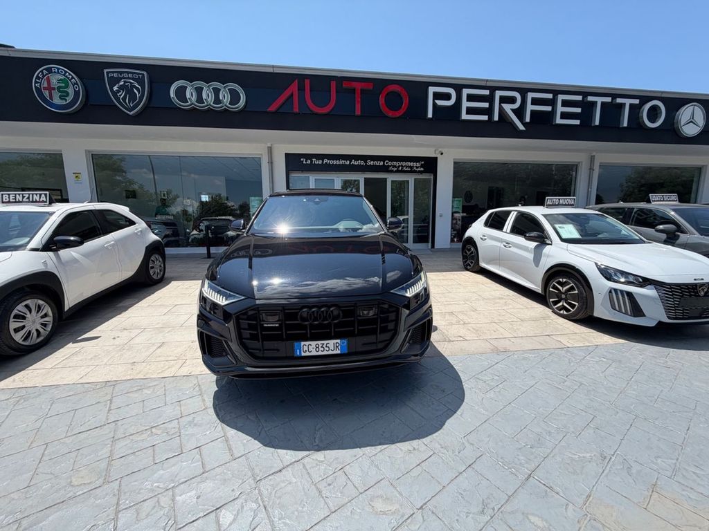 Image of Audi Q8