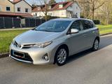 Toyota Auris Comfort 2,0-l-D-4D Temp.Klima.Alu-Somm-Win - Toyota Auris: D4d
