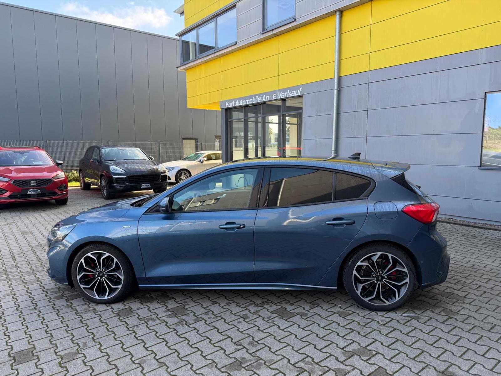 Ford Focus  ST-Line/SPORTPAKET/AHK/ACC/PANORAMA