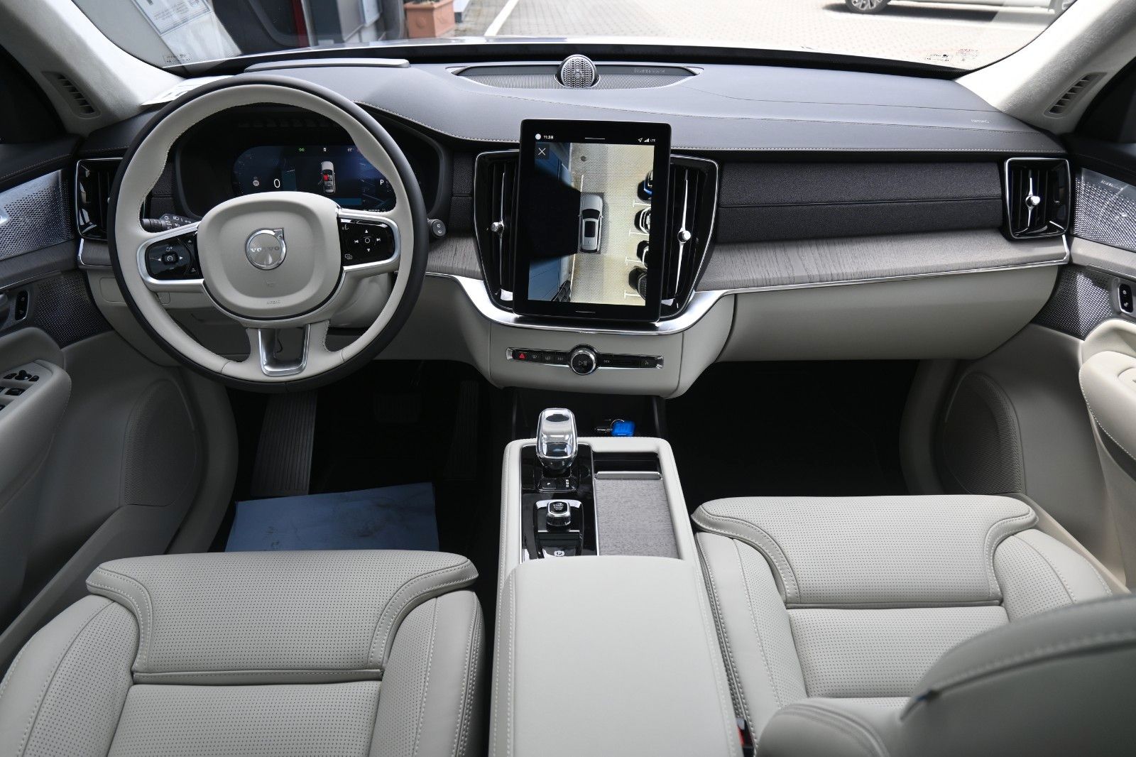 Fahrzeugabbildung Volvo XC90 T8 AWD Ultra Dark*STDHZG*360°*LUFT*ACC*AHK