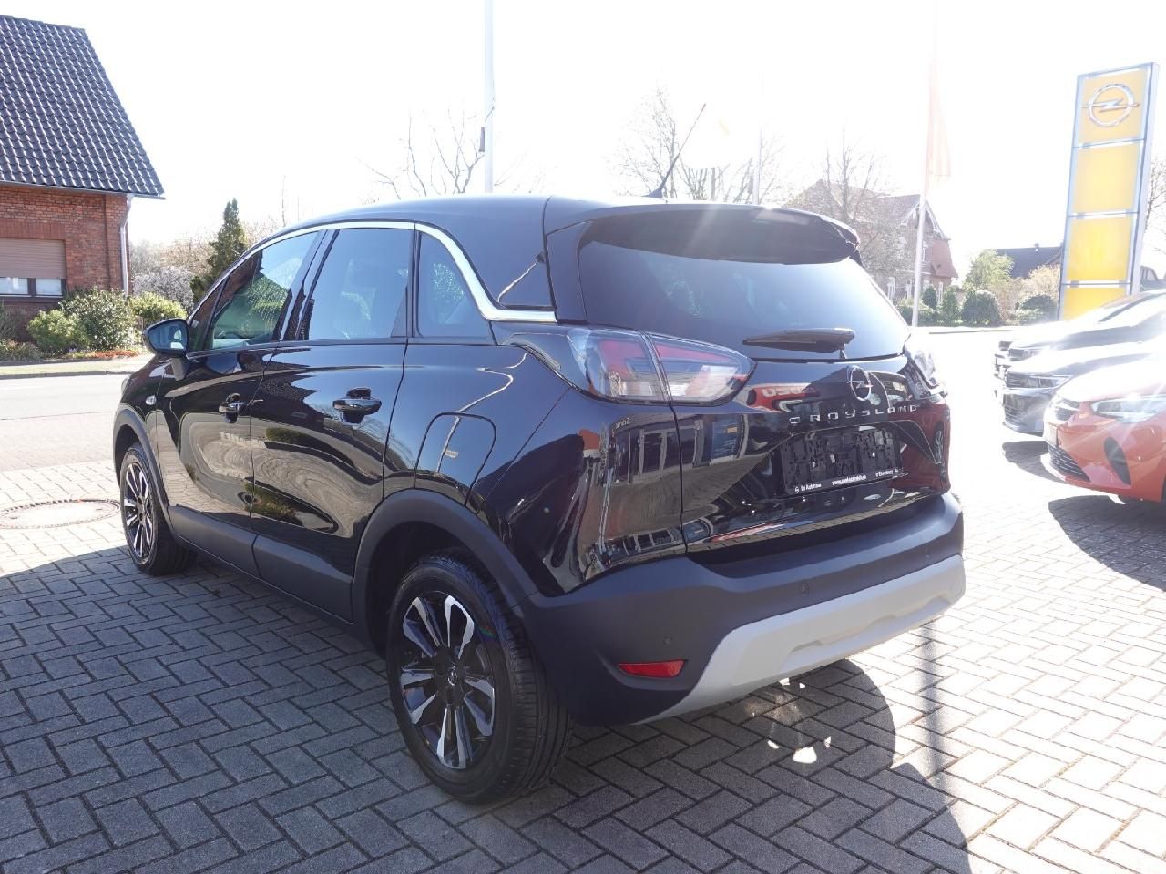 Fahrzeugabbildung Opel Crossland 1,2 Elegance