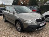 Skoda Octavia Combi Scout 4X4*Garantie*TÜV+Service Neu - Skoda Octavia aus 2007: Scout