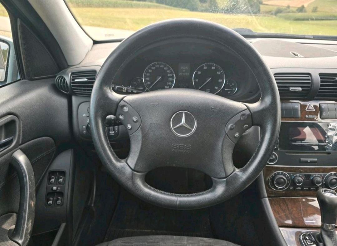 Mercedes-Benz C180 2004 — photo 7