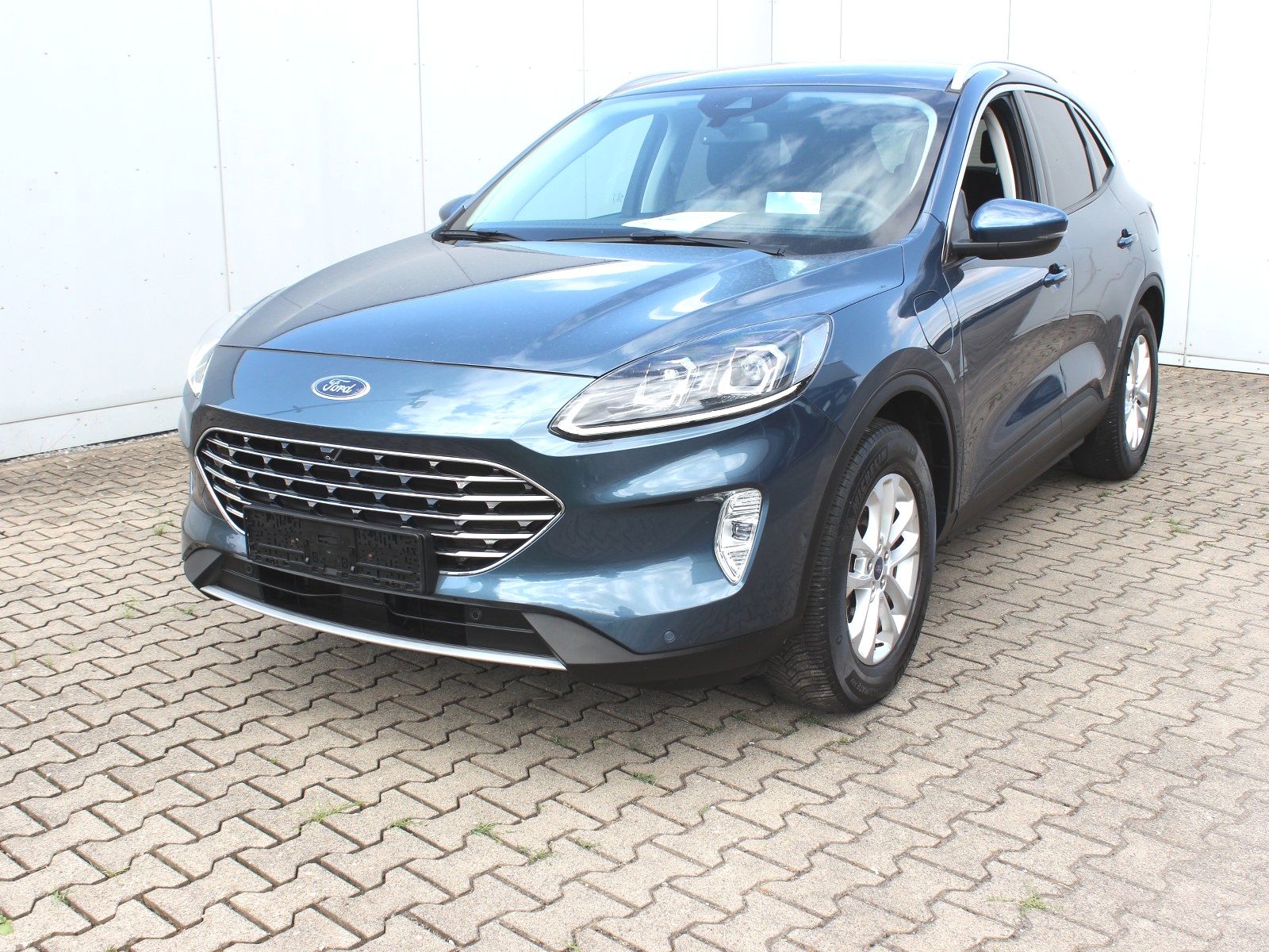 Fahrzeugabbildung Ford Kuga Plug-In Hybrid Titanium 2,5 Duratec