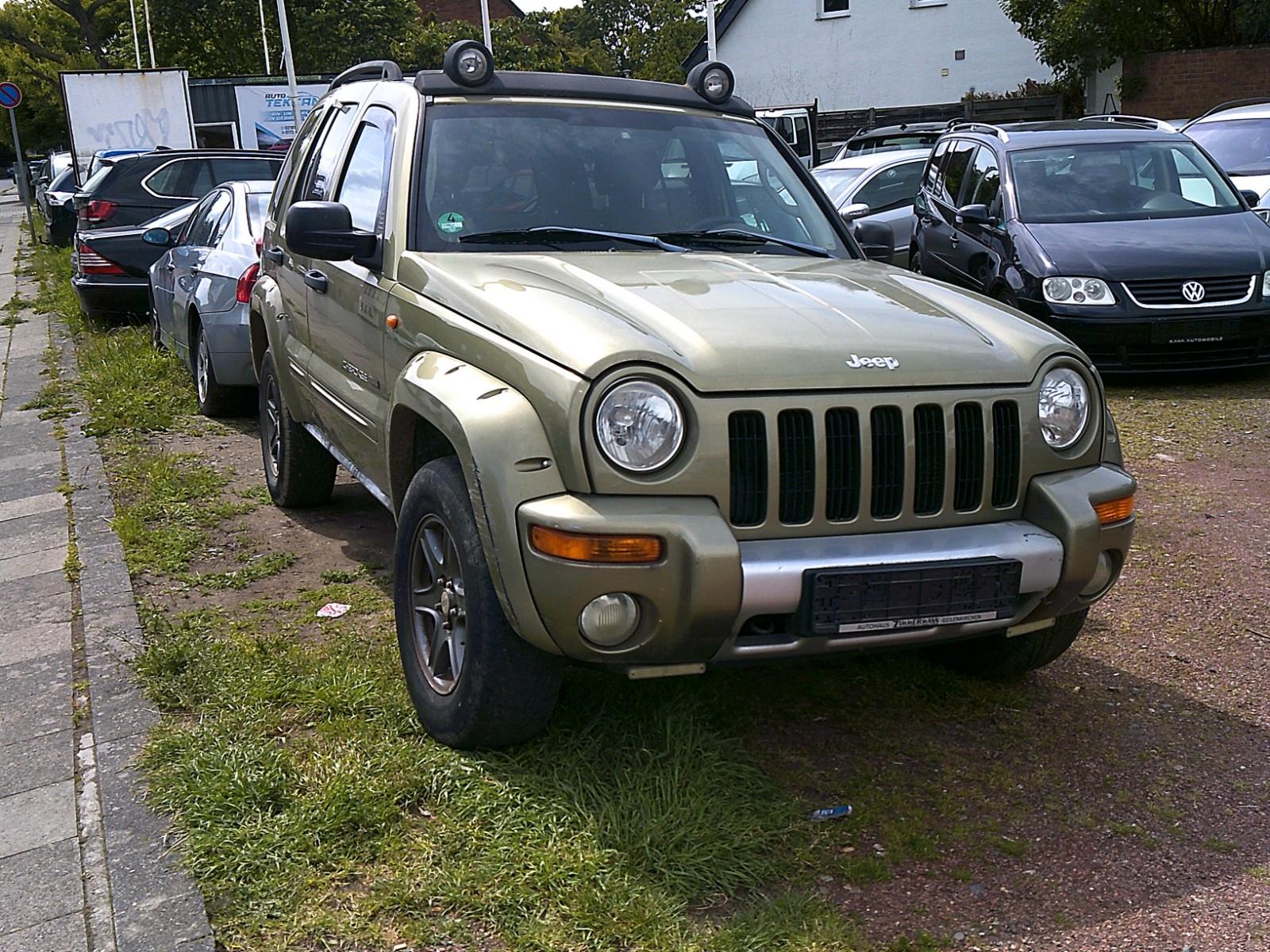 Jeep Cherokee Limited 2.8 CRD Autom.