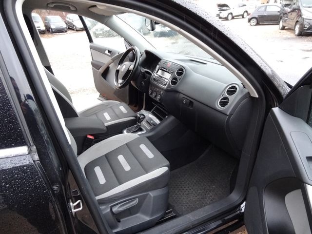 Fahrzeugabbildung Volkswagen Tiguan Sport & Style 4Motion/AHK/2.Hd/Xenon/DSG