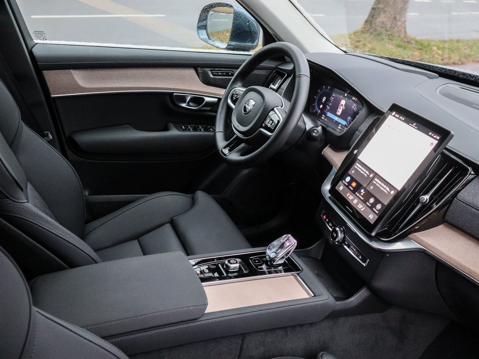 Volvo XC90 T8 AWD Plus Bright NP:99.050,-//FOUR-C/PANO imagem 3