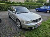 Audi S4 2.7 quattro Avant - - Audi S4 aus 2001