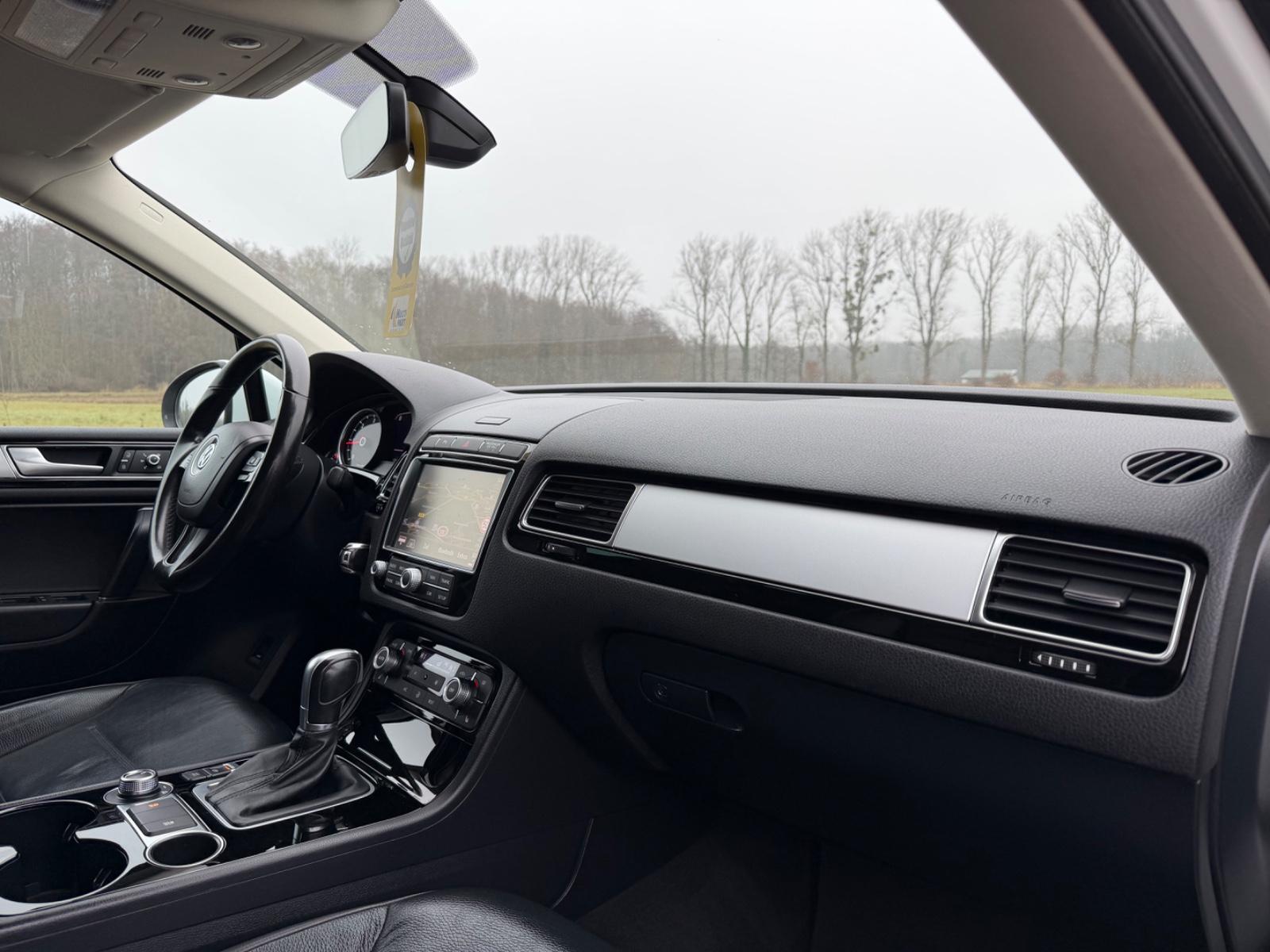 Volkswagen Touareg V6 TDI 4Motion GARATIE SERVIVE  TÜV NEU