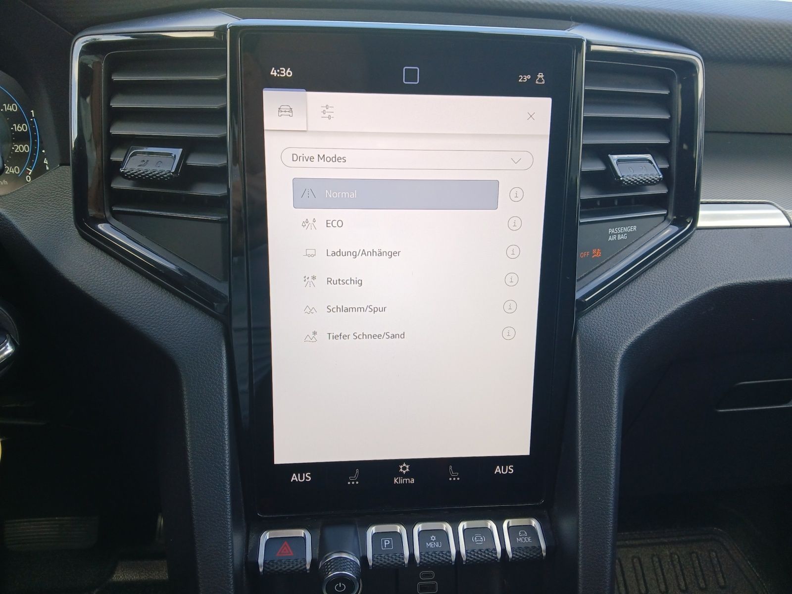 Fahrzeugabbildung Volkswagen Amarok TDI Life DSG 4M LED AHK AID SITZH.