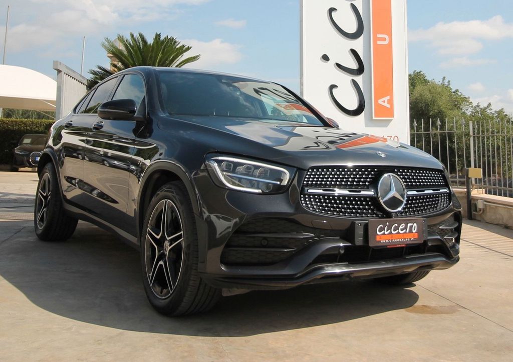 Image of Mercedes-Benz GLC 300