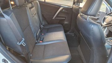 Toyota RAV 4 - 9