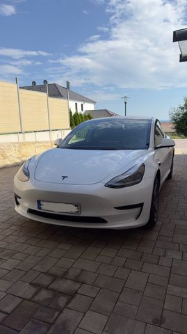 Tesla Model 3 Hinterradantrieb RWD