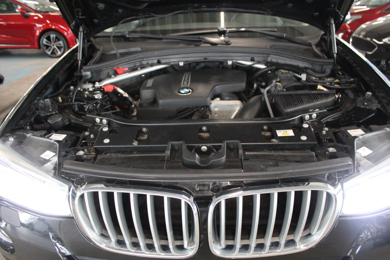 Fahrzeugabbildung BMW X3 xDrive28i xLine Aut. AHK HUD LEDER STDHZ uvm.