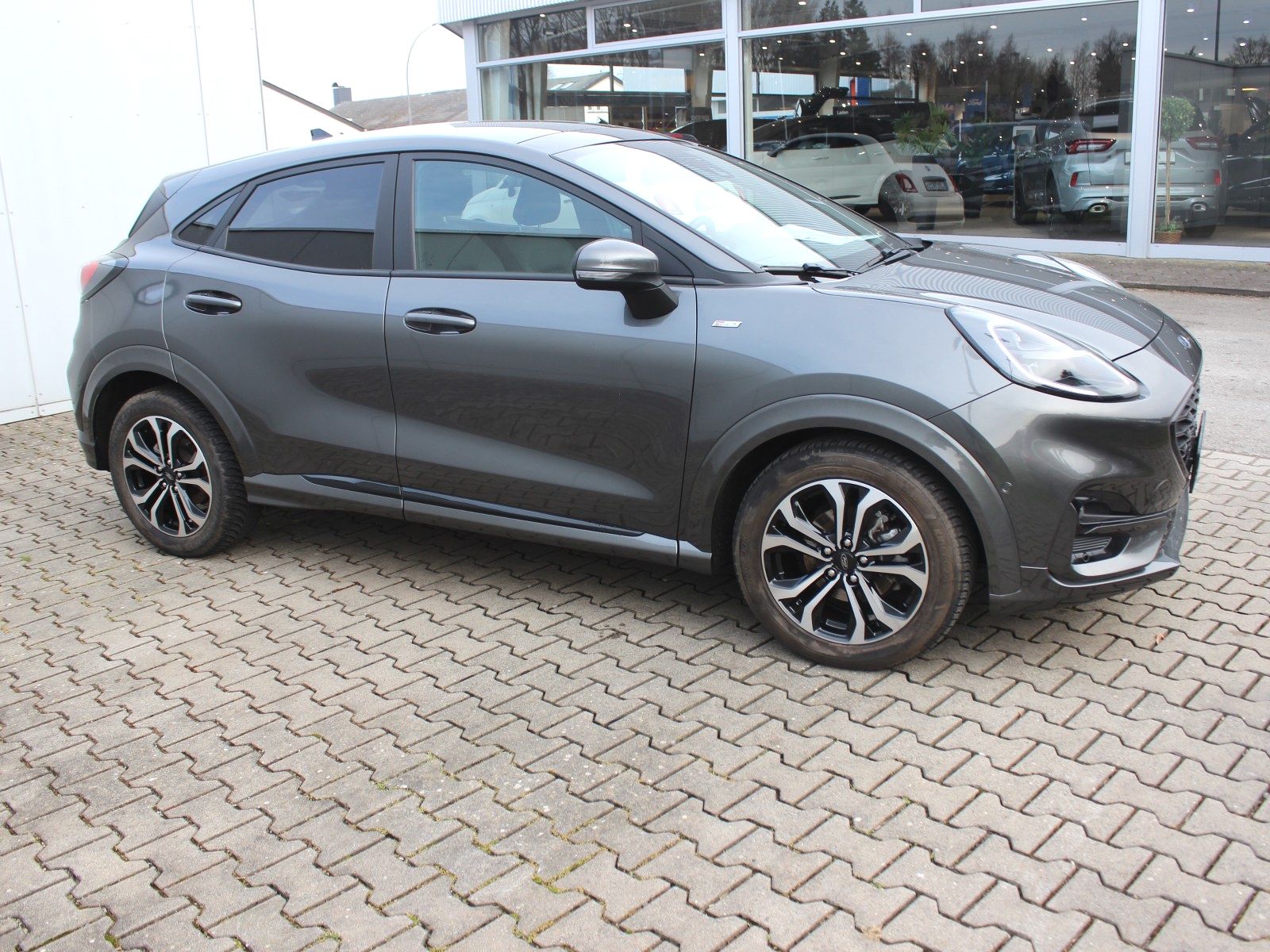 Fahrzeugabbildung Ford Puma ST-Line X 1,0 EcoBoost Mild Hybrid