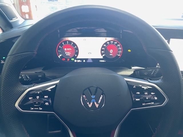 Golf GTI Clubsport Matrix LED Navi DCC Kamera 19