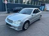 Mercedes-Benz C 200 CDI ELEGANCE Vollleder, Sitz-Hz, Temp,  - Mercedes-Benz C 200 mit Diesel-Antrieb: Limousine, Klimaautomatik, C200 Elegance Cdi