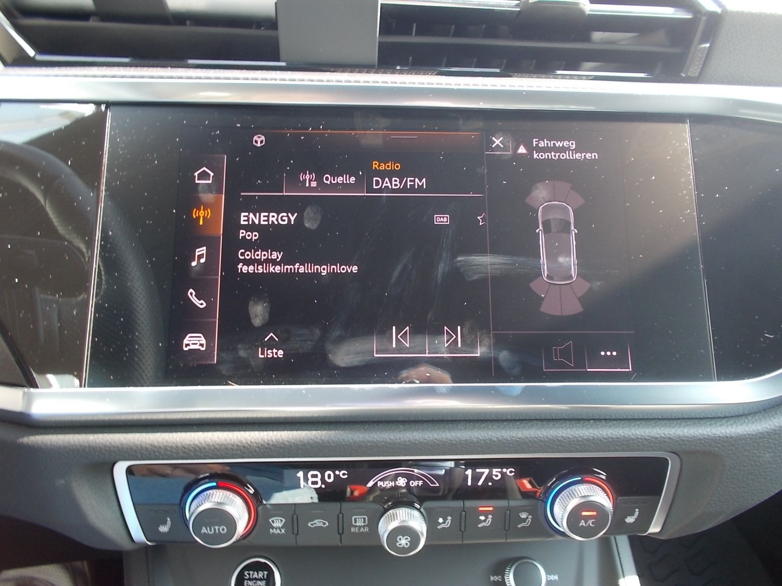 Fahrzeugabbildung Audi Q3 S-line 35 1.5 TFSI (150 PS) S-tronic