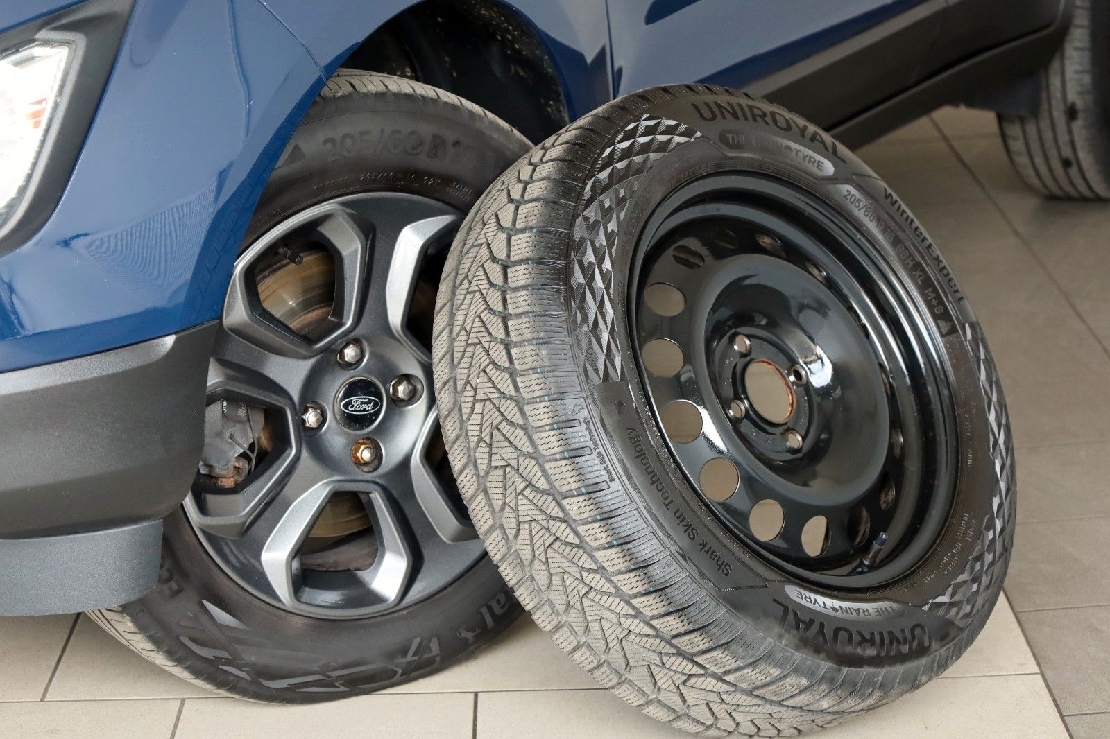 Fahrzeugabbildung Ford EcoSport Cool & Connect,Navi,Kamera,SR+WR