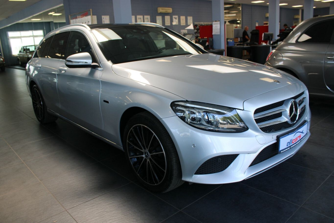 MERCEDES-BENZ C 300 e T 9G-Tronic Avantgarde