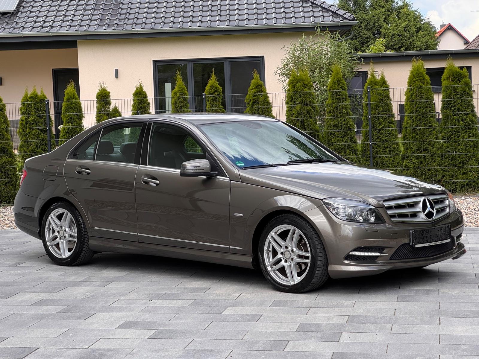 Mercedes-Benz C 180 CGI Automatik Avantgarde, Xenon, AMG Line