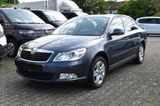 Skoda Octavia 1.8 TSI Elegance Leder Klimaautomatik Si - Skoda Octavia mit Benzin-Antrieb: Limousine, 1.8