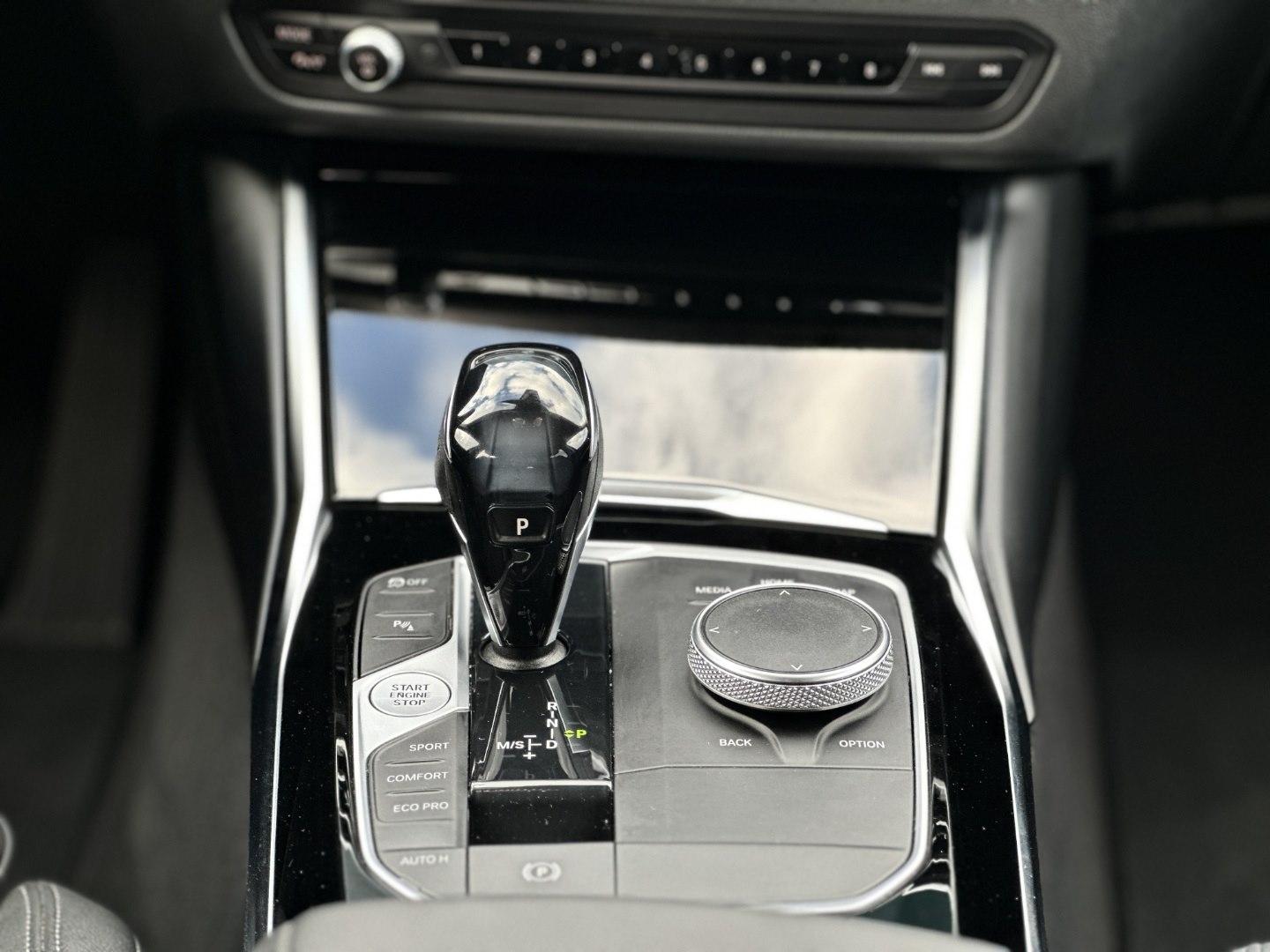 BMW 318d Touring Advantage HiFi DAB WLAN Standhzg.