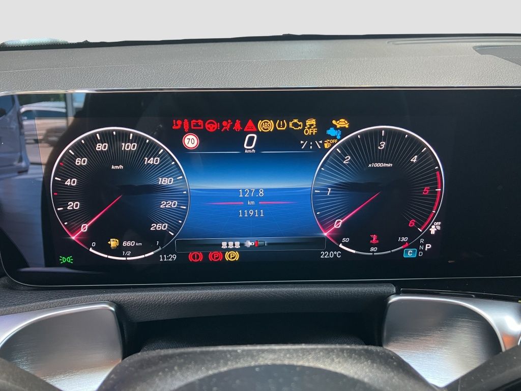 Fahrzeugabbildung Mercedes-Benz GLB 200 d AMG Line*Night Paket*MULTIBEAM LED