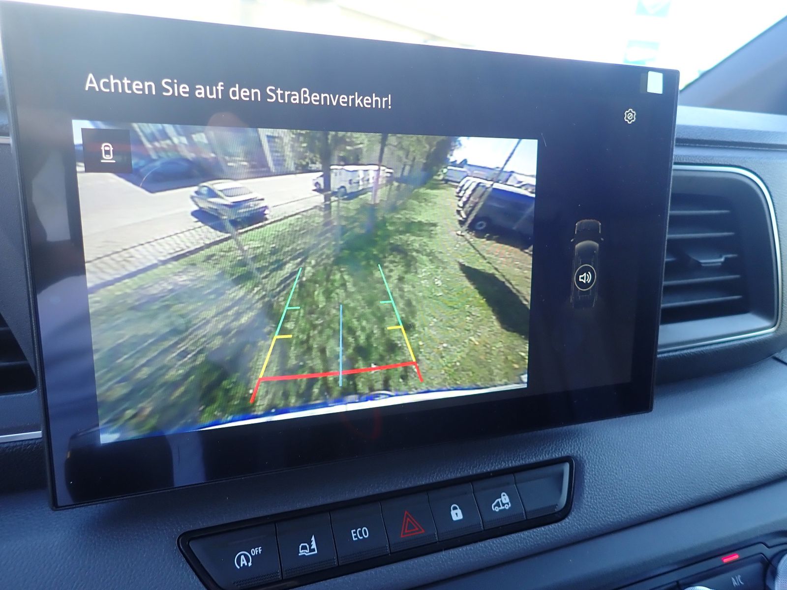 Fahrzeugabbildung Renault Master Kastenwagen FWD Kasten extra L2H2 3,5t Bl