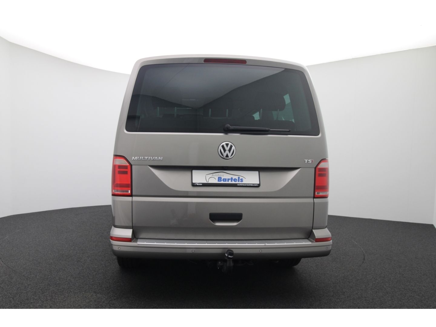 Fahrzeugabbildung Volkswagen T6.1 Multivan Trendline Pano Elektr. Schiebetür