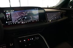 AUDI SQ5 TFSI | Pano | Carbon | Tech pro | HuD | B&O AUDI SQ5 TFSI | Pano | Carbon | Tech pro | HuD | B&O