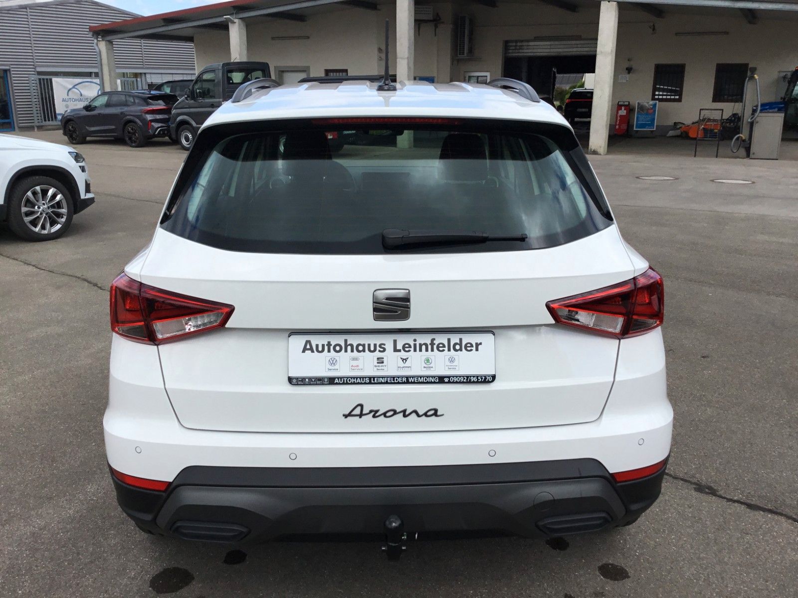 Fahrzeugabbildung SEAT Arona 1.0 TSI Style DSG+AHK+ACC+Navi+Kamera