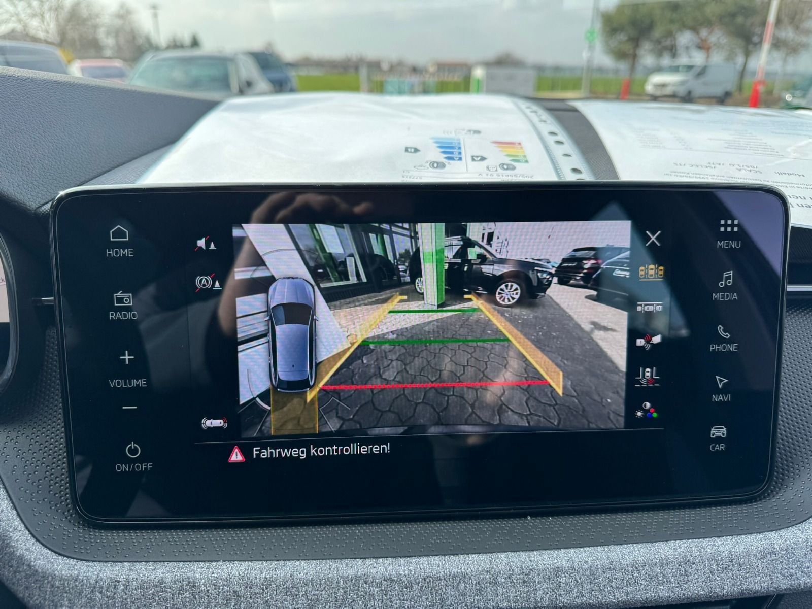 Fahrzeugabbildung SKODA Scala 115PS DSG*RFK*NAV*ACC*Matrix*SideAss*eHeck