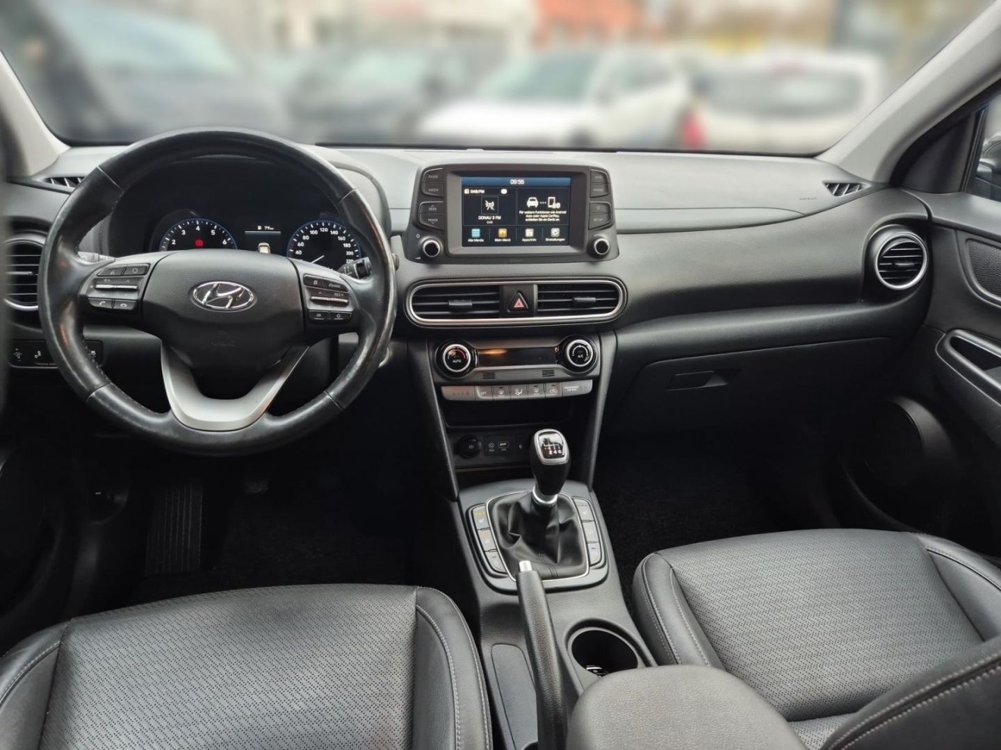 Fahrzeugabbildung Hyundai KONA Premium 2WD HUD LED Klimaautom DAB SHZ Lenk