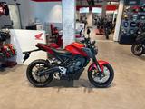 Honda CB125R 2026 Diaspro Red *Tageszulassung* - HONDA CB 125 T