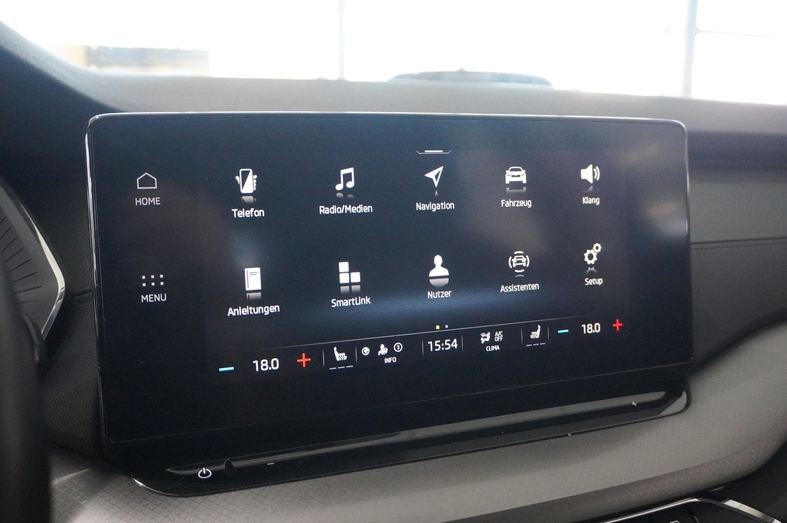 Fahrzeugabbildung SKODA Octavia Combi 2.0 TDI AMBITION DSG NAVI/LED/DAB+